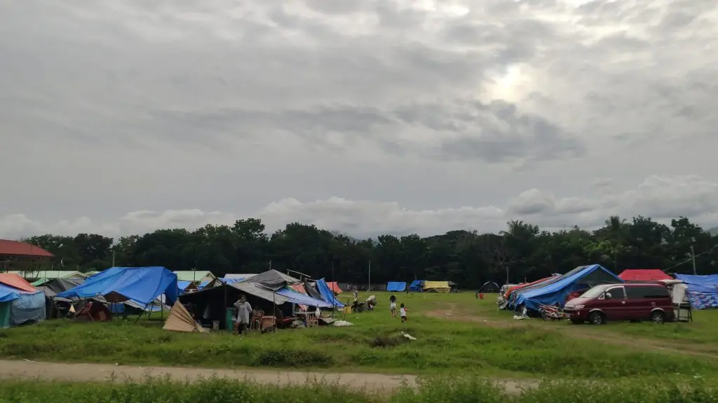 Several families who lost their homes in the Mindanao earthquakes have set up makeshift shelters on roadsides and vacant lots